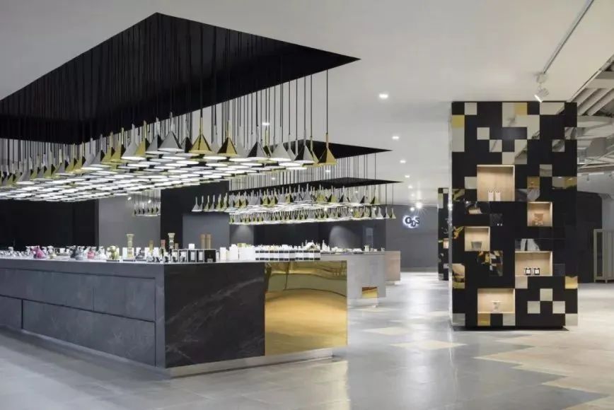 泰国大型购物中心各楼层布局,泰国的购物中心设计