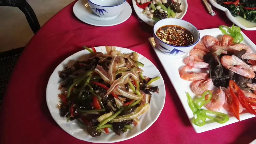 柞水木耳炒腊肉,卖疯了的零食