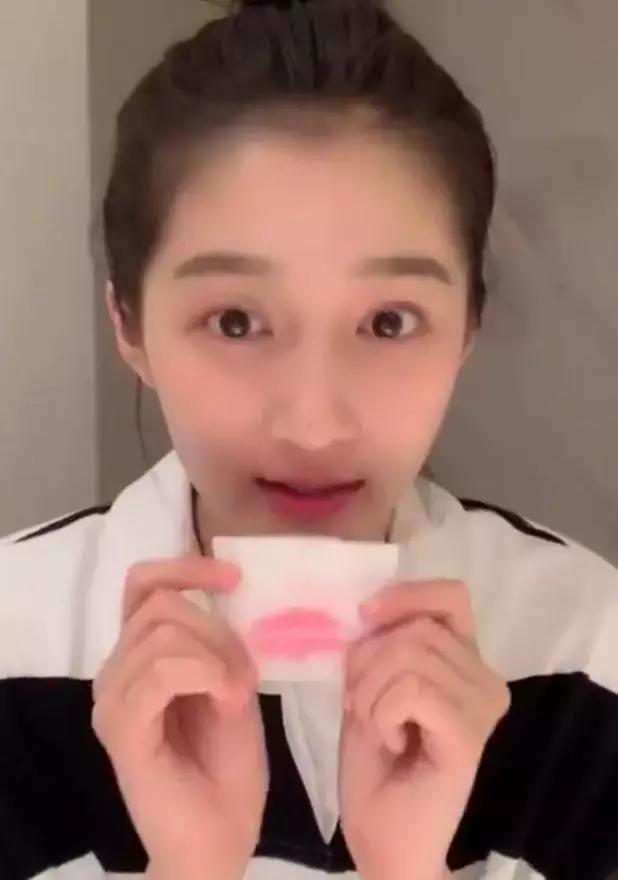 某书乱到下架整改，早像阿娇这清流，也不至于倒台吧？