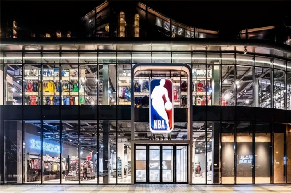 NBA400万房租都欠,真不该得罪中国人,莫雷还能当老总么?