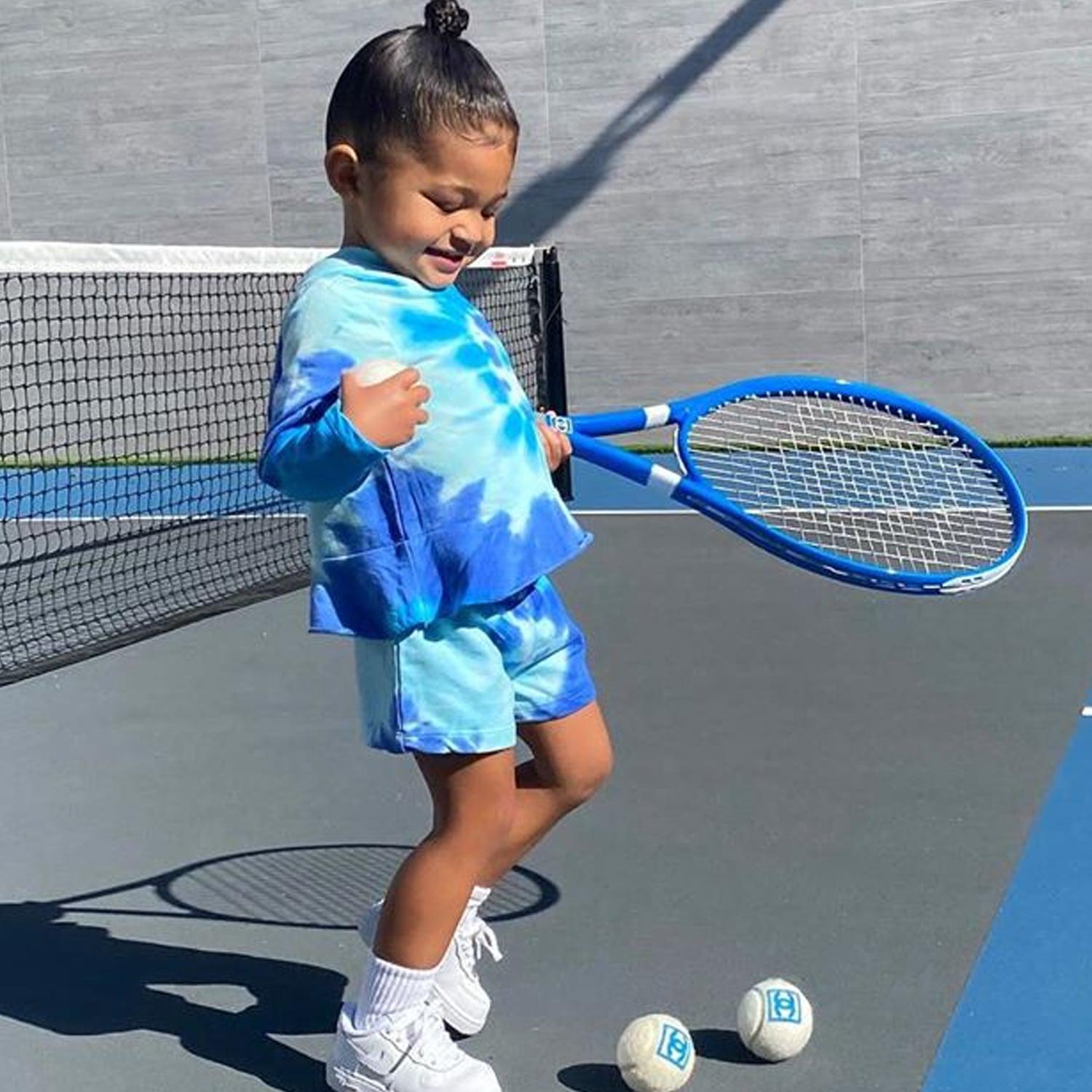 亿万富婆金小妹宠女无度!斯托米穿泳衣变美人鱼,偌大泳池开眼界