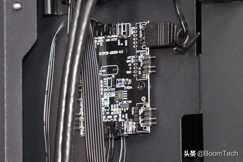 颜控玩家新选择安钛克NX1000机箱体验