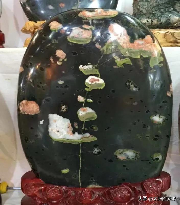 奇石是天然的艺术品,奇石珍品神奇石头