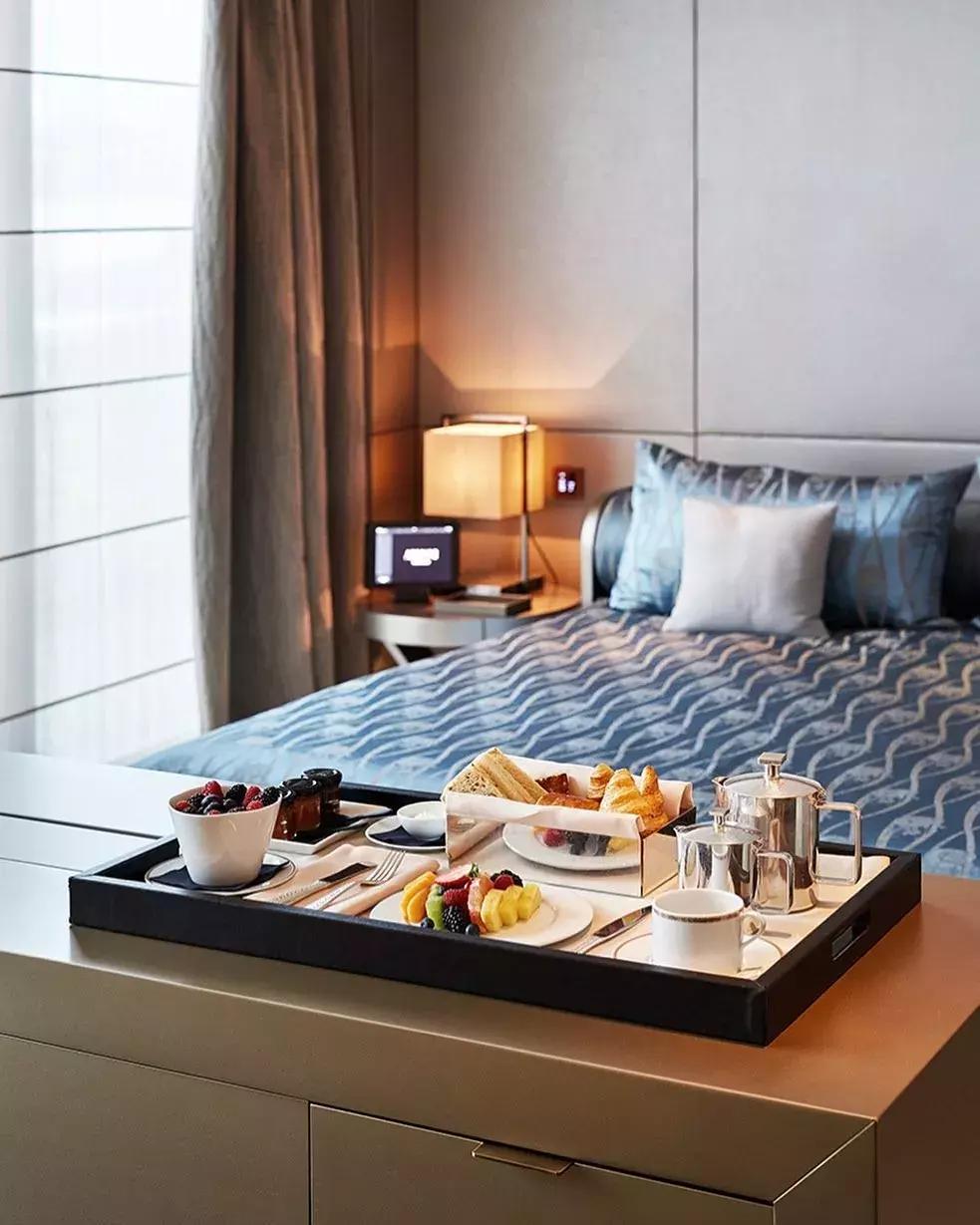 当LVMH、Fendi开始造酒店，安缦都要敬三分