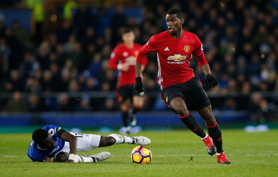 索帅上任却惹队内续约纷争?两位大佬纷纷闹事!球迷:全赖桑切斯