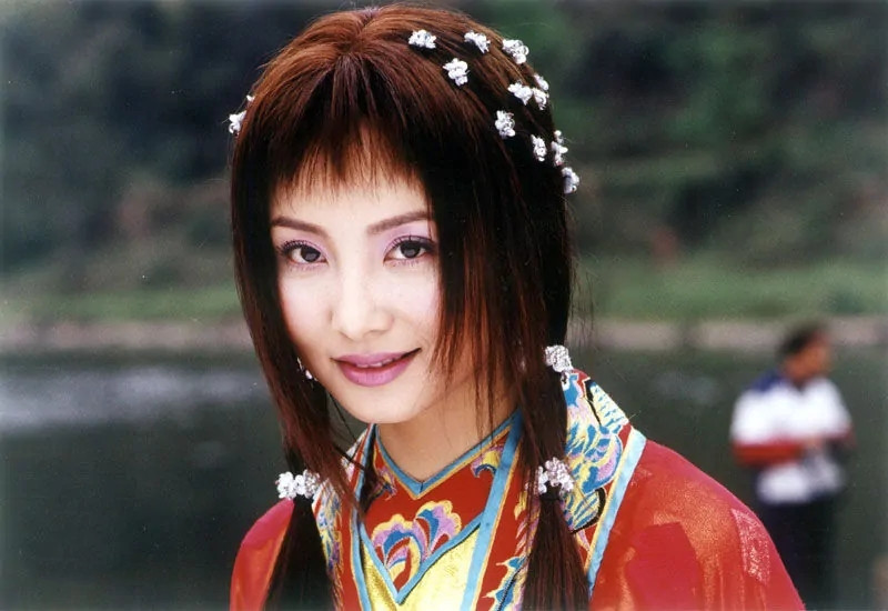 51岁陶虹风波后现身,47岁陶虹婚姻状况