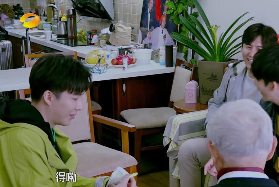 牛犇老师真的是宝藏大爷了！从影70年，人狠话不多，满满正能量！