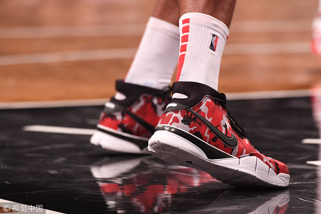 NBA今日球鞋精选:上脚两双联名款!火箭赢了,“鞋王”嗨了