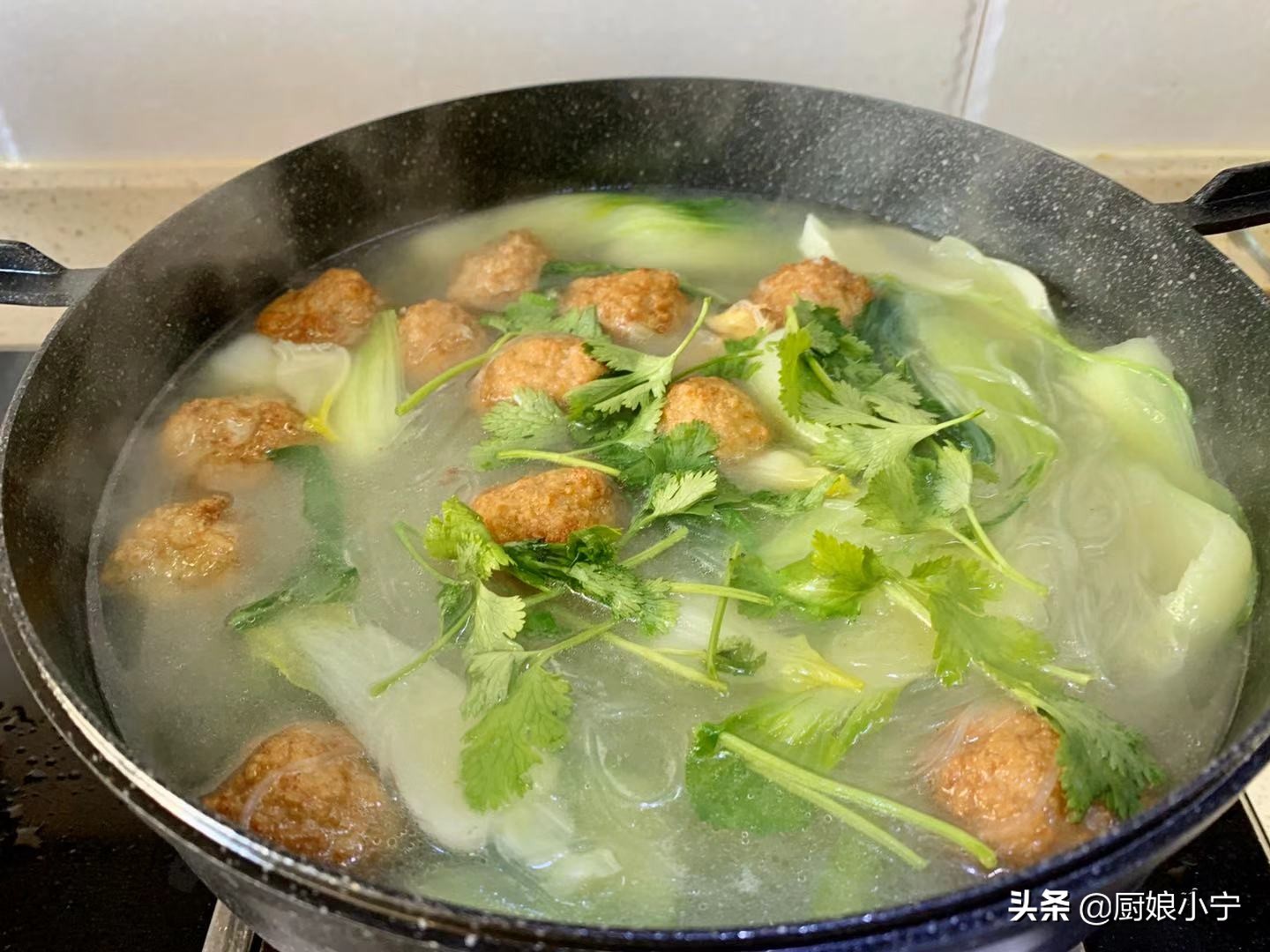 炸丸子怎么炸又酥又香又脆,炸丸子外酥里嫩的方法