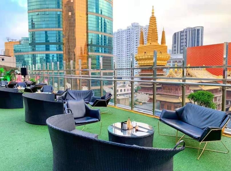 海外免联考mba与emba区别,职场人攻读免联考mba要满足的条件