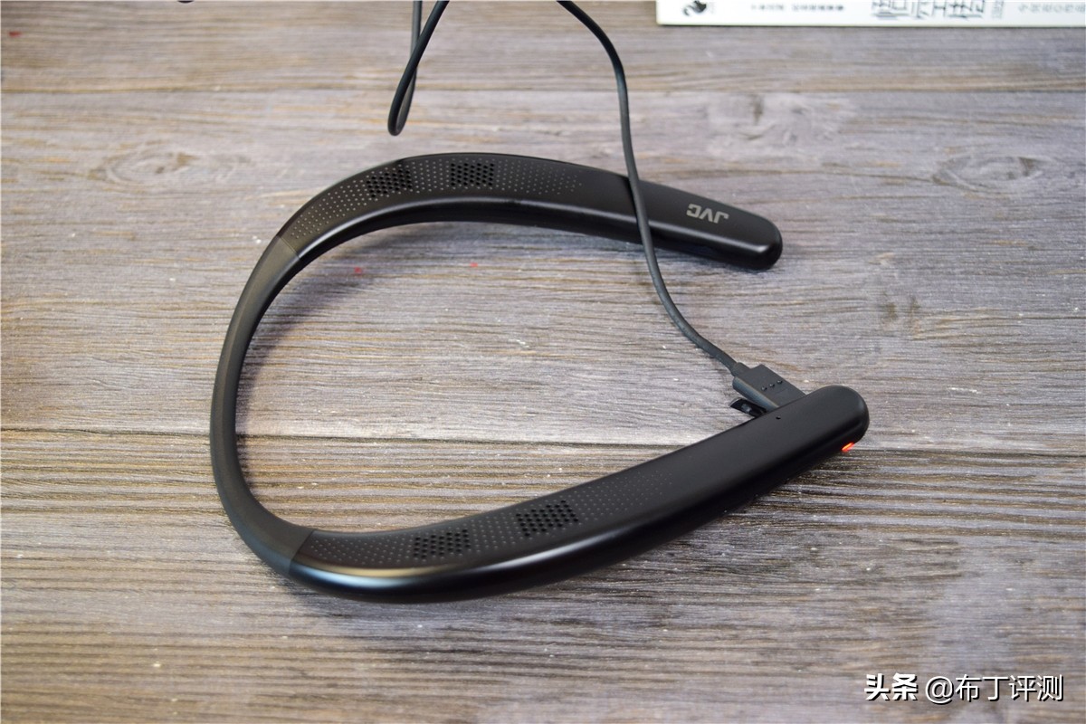 便携式蓝牙音箱带话筒,便携环绕音箱