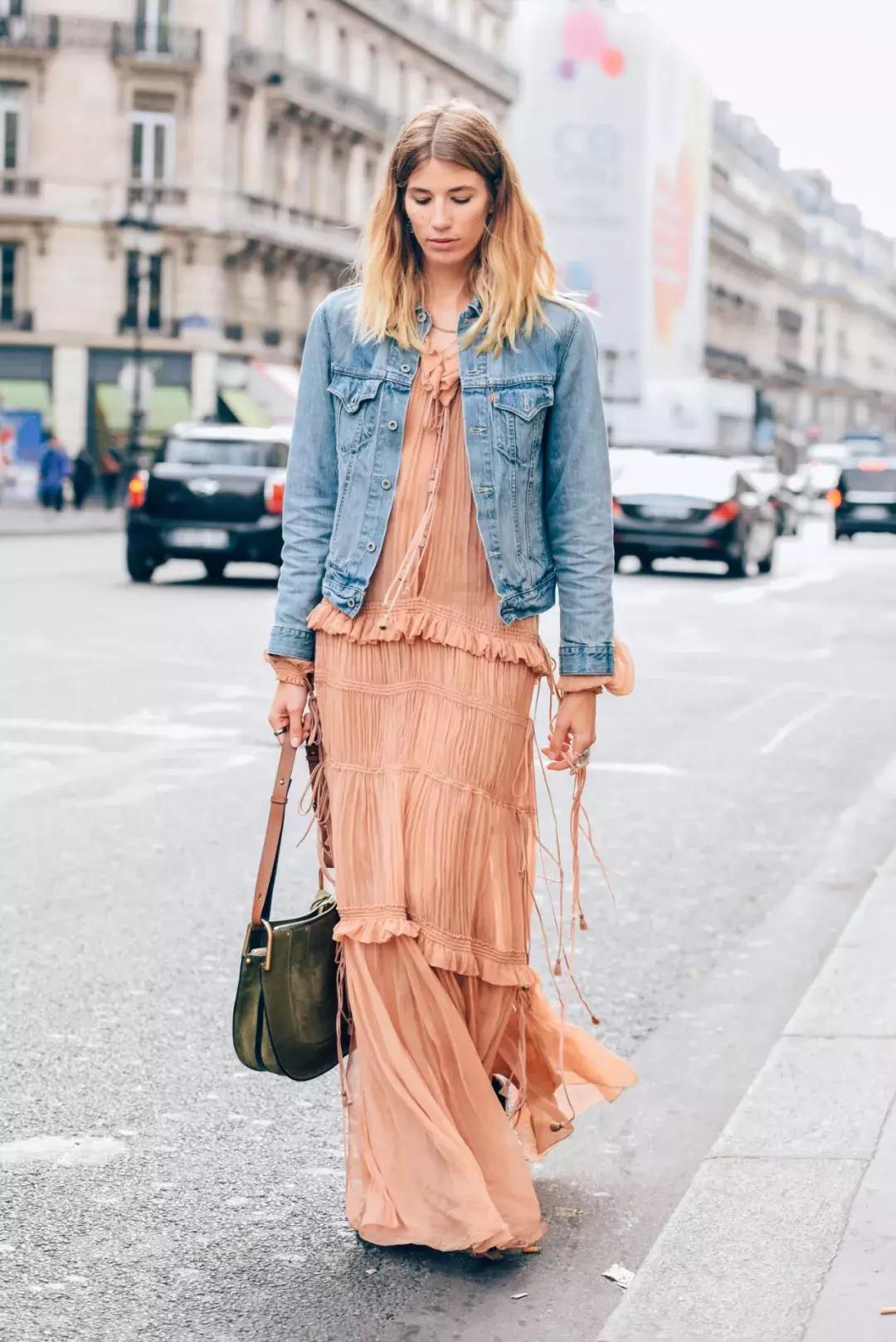 裙子平底鞋,搭黑色平底鞋的裙子怎么搭配