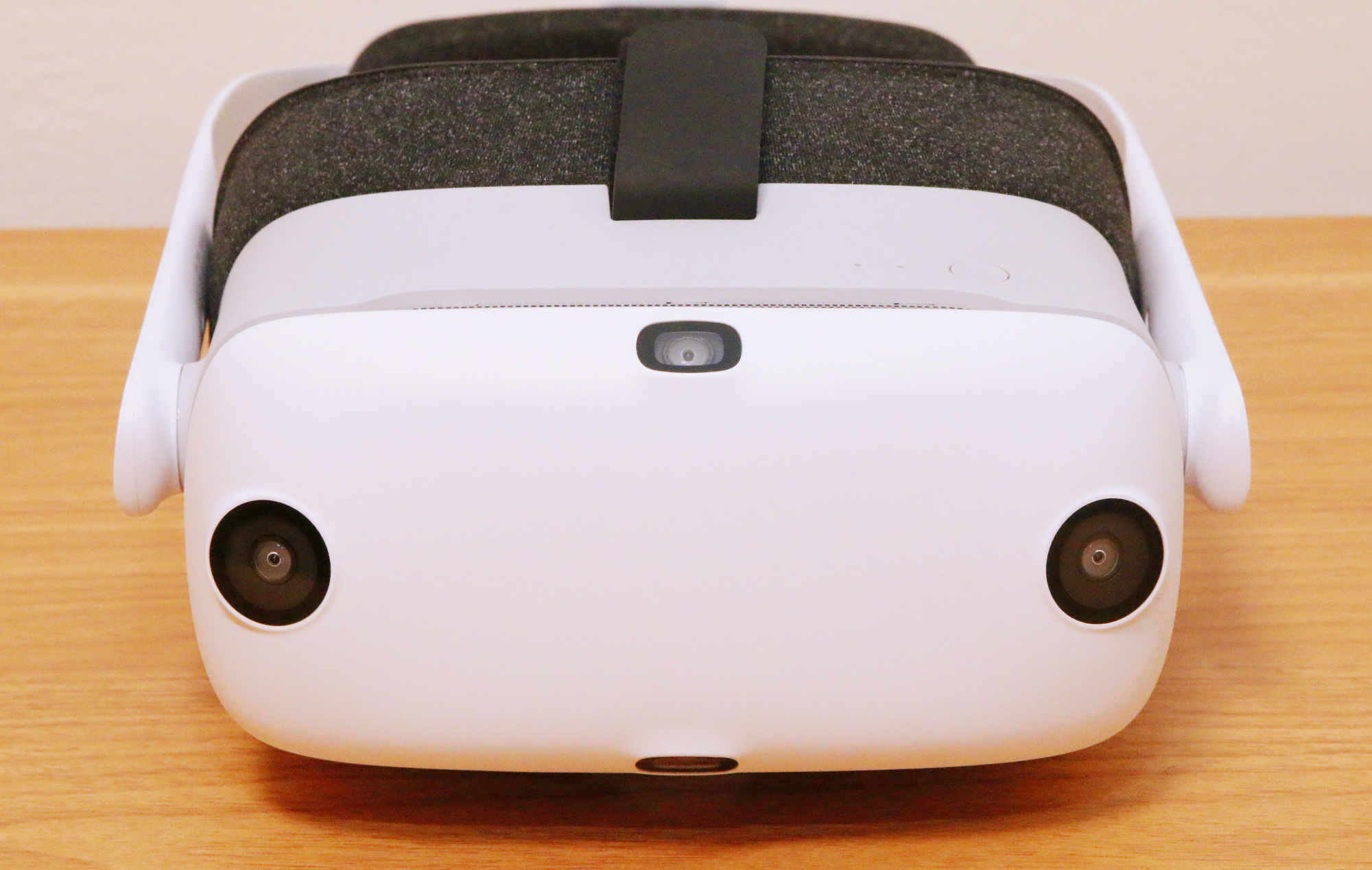 爱奇艺vr奇遇3怎么使用,爱奇艺奇遇3vr介绍