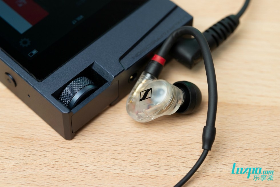 各大厂商的顶级旗舰耳机,三分钟带你了解这家店