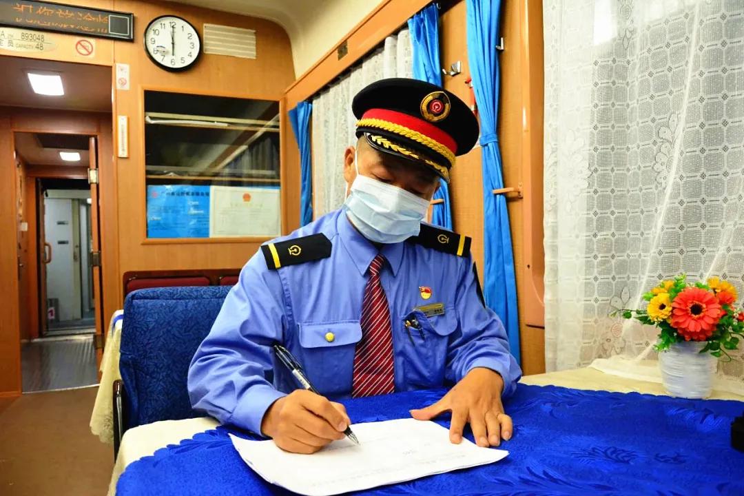 如何评价一个司机的车技,怎么评价女司机的车技