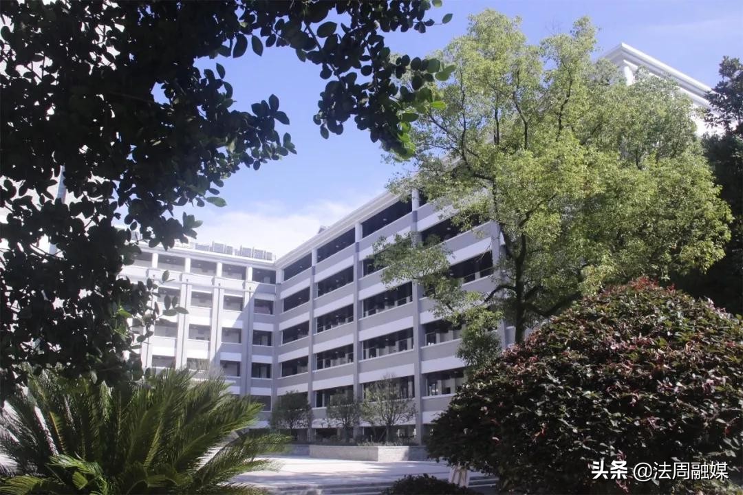 2002年常德市一中事件,常德新闻热点大事件