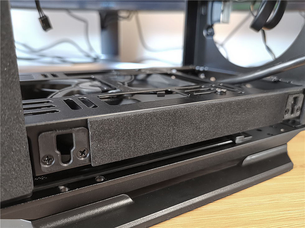 追风者217xe可以装几个硬盘,追风者pk217xe风道解析