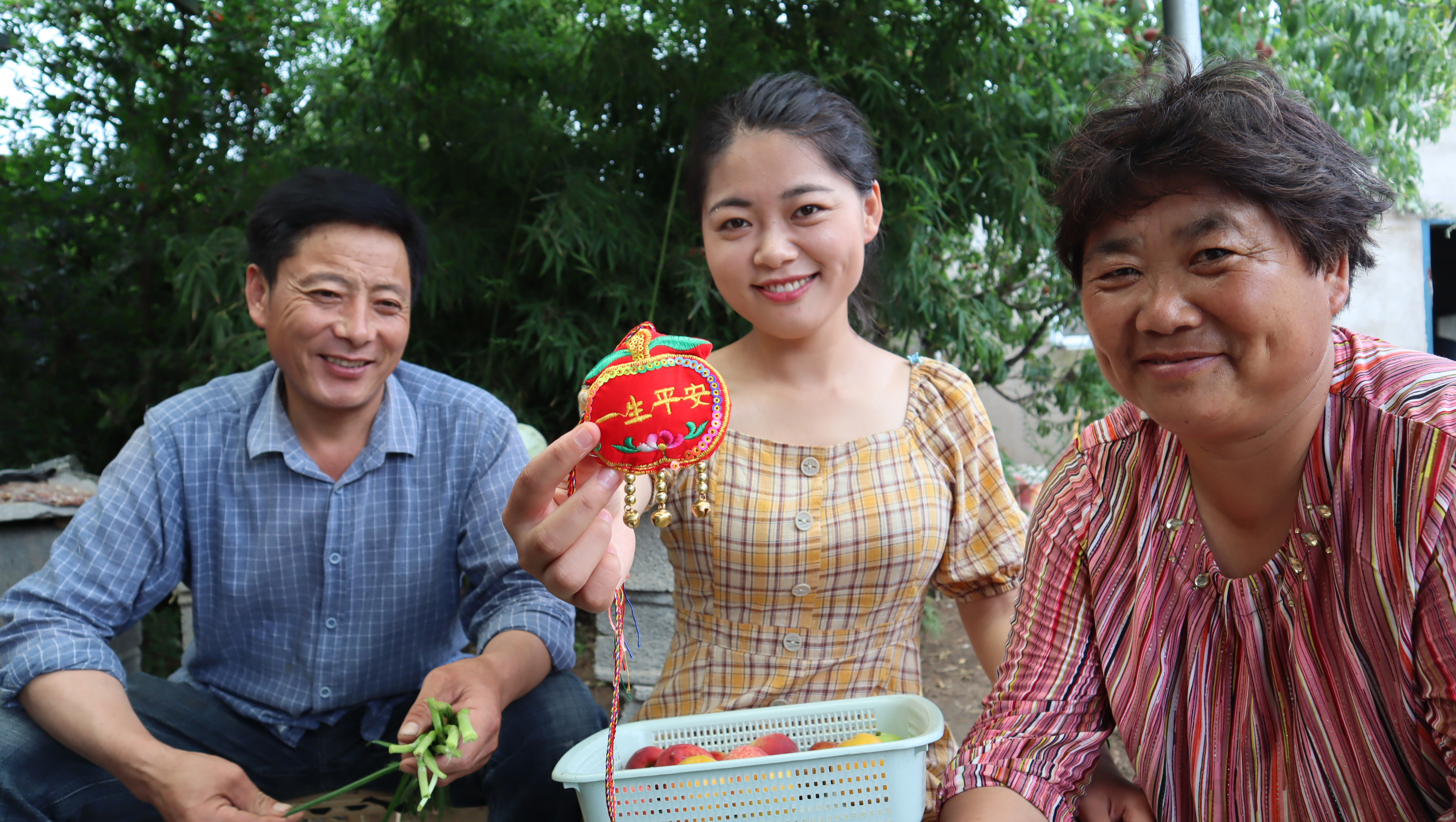 金稻穗奖16位优质三农创作者获奖,乡村小乔金稻穗颁奖