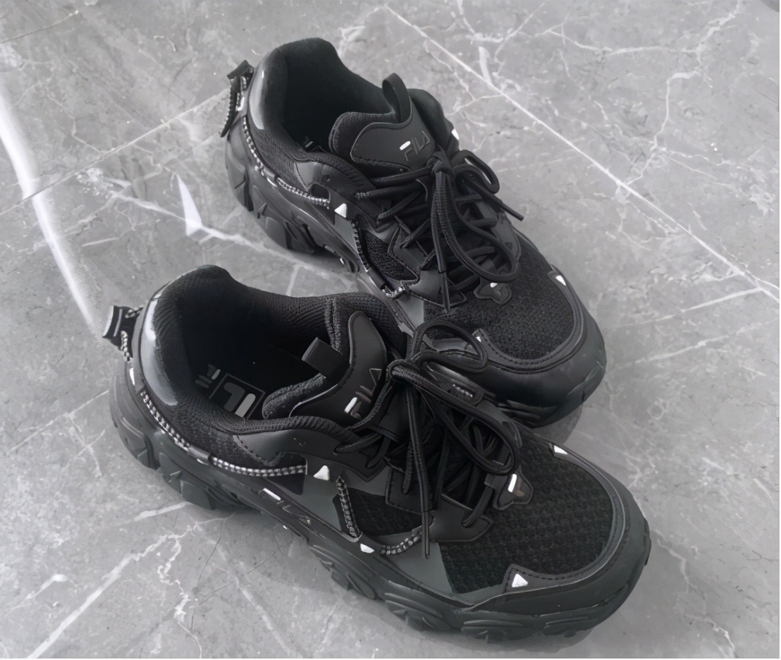 好看且潮流的运动鞋,潮人都穿的老爹鞋