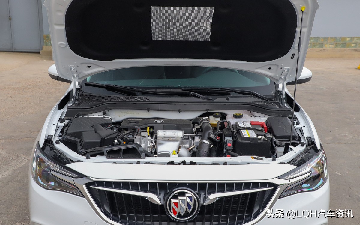 手握15万想买豪华suv,手握1000万买啥车