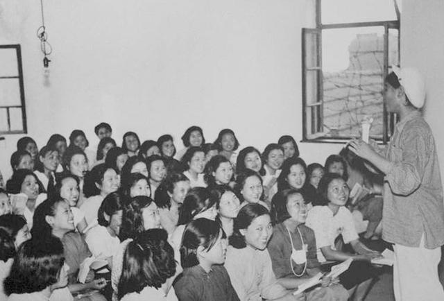 新中国成立之初：封闭*院妓**，改造*女妓**实况