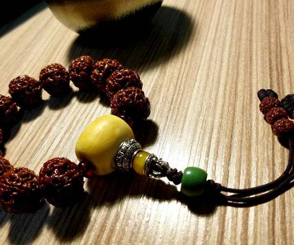 金刚菩提真假鉴别最简单方法,尼泊尔金刚菩提真假辨别