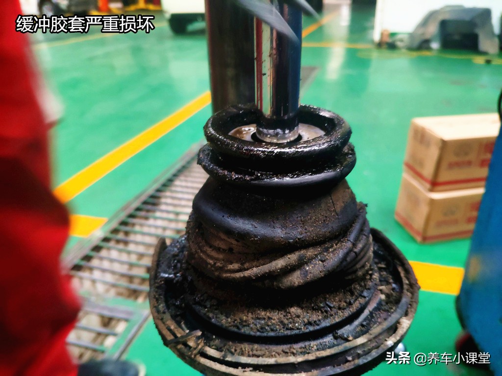 减震器漏油要不要换,减震器漏油有什么影响