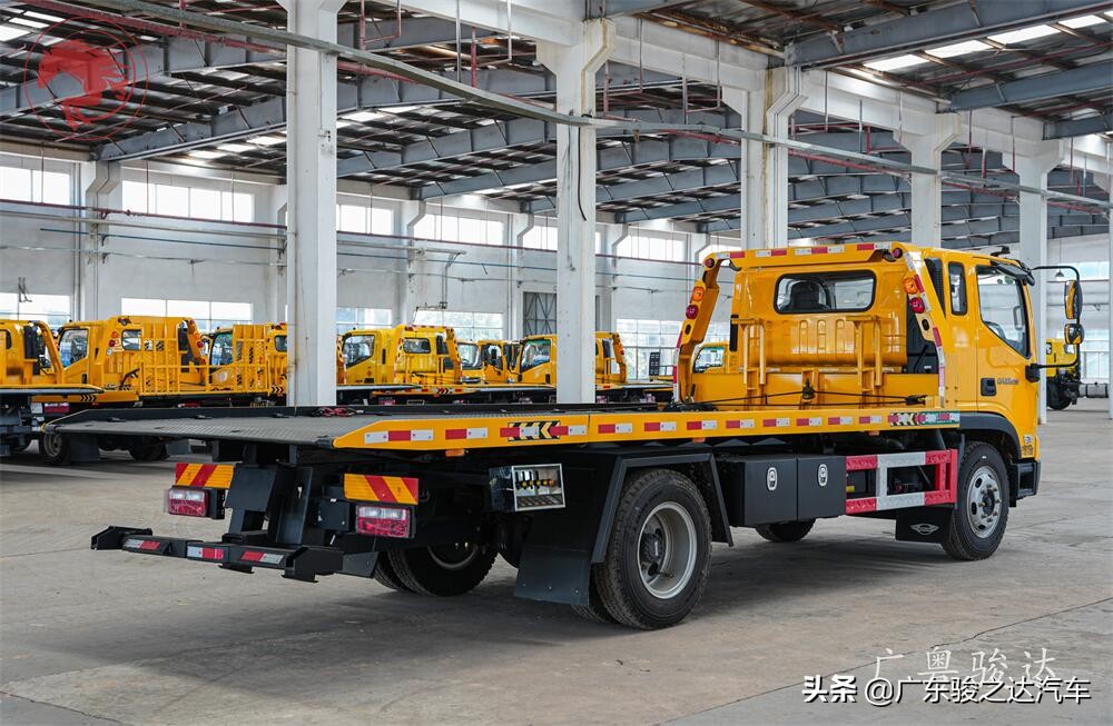 道路救援拖车清障车厂家供应,二手道路救援清障车拖车价格