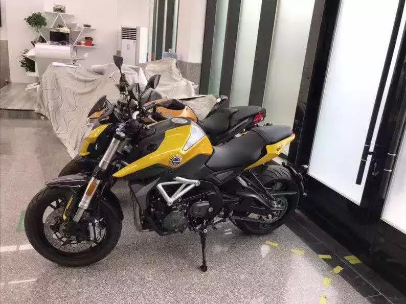 黄龙600i头灯,贝纳利2020黄龙600改装头灯