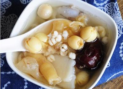 花胶炖什么补气血养颜,女人补气血的功夫