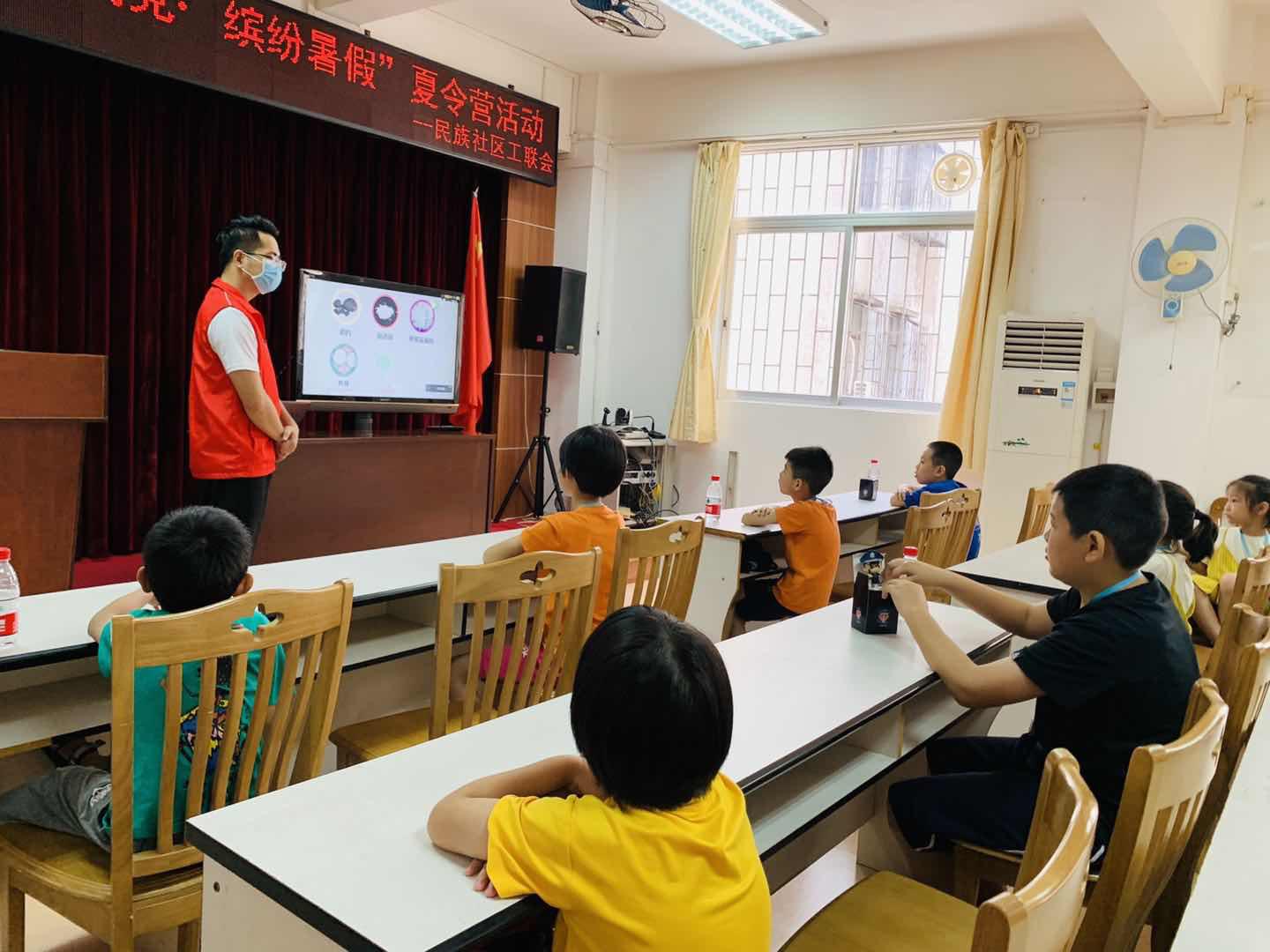 禁毒知识大讲堂社区居民,鼓楼街道禁毒知识讲座