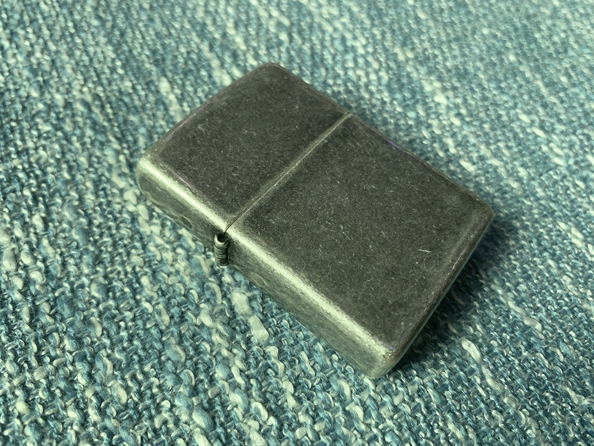 zippo打火姿势普通,打火机zippo2022年款真假辨别