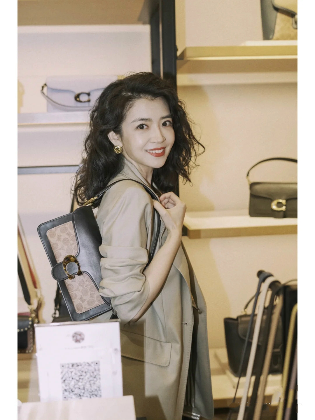 三木大地色搭配,三木穿什么颜色好看