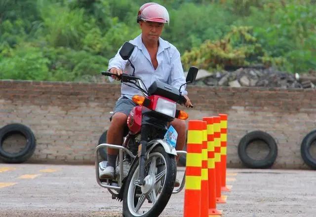 c1驾照升级到b1需要什么手续,c1升级b1需要多少费用