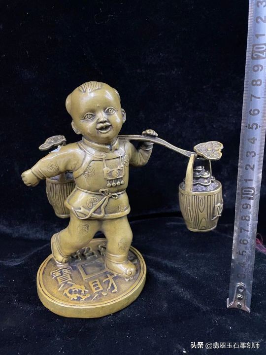 结婚三金买多少克黄金合适,结婚三金是黄金好还是白金好