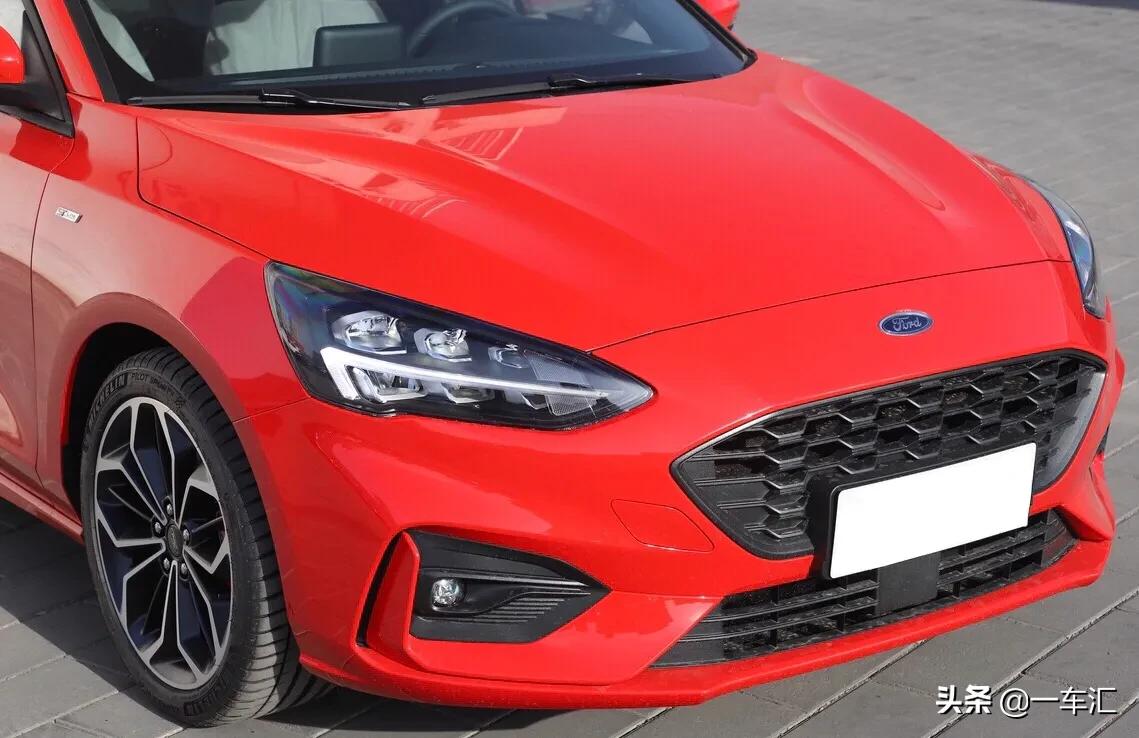 13款福克斯两万多,13年福特福克斯三厢1万