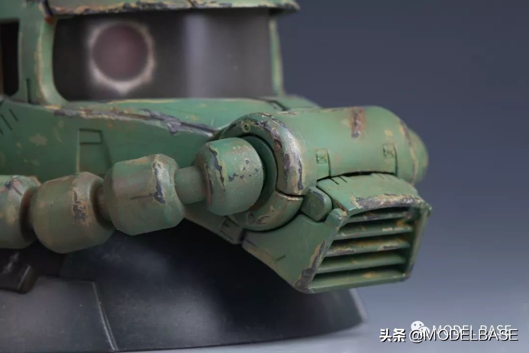 扎古扭蛋头组装,万代蓝标扎古和红标扎古