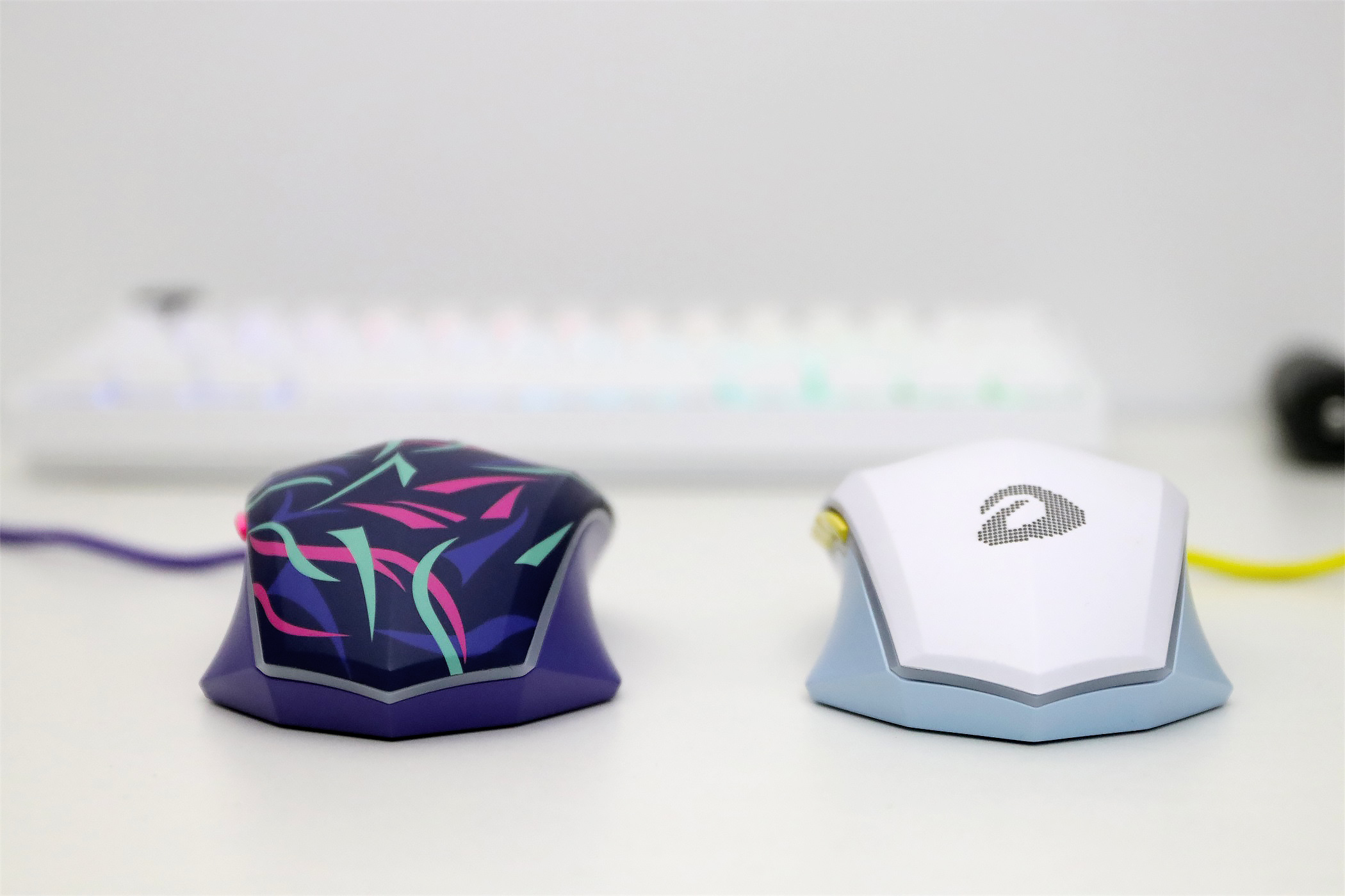 达尔优em915荆棘版鼠标是几代,达尔优鼠标em910怎么编绳