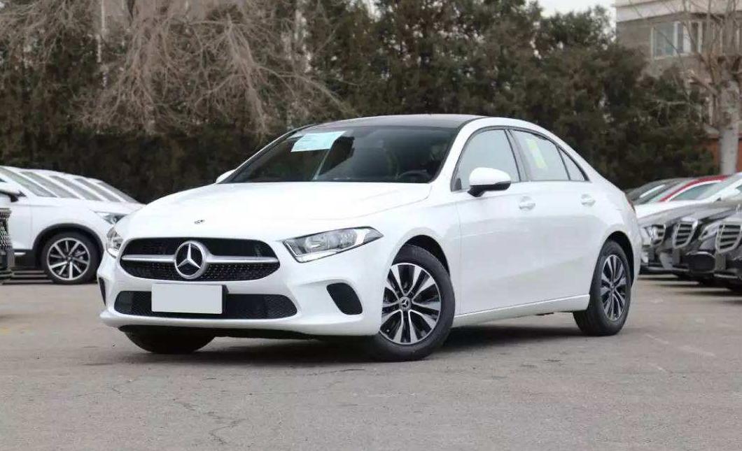 女司机最喜欢的豪车,奔驰a180l十大忠告