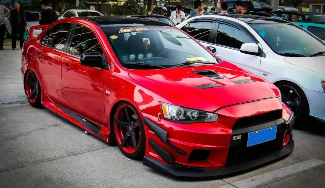 4年时间小伙轻松拿下百万奔驰,5万入手翼神怎么玩最有气质