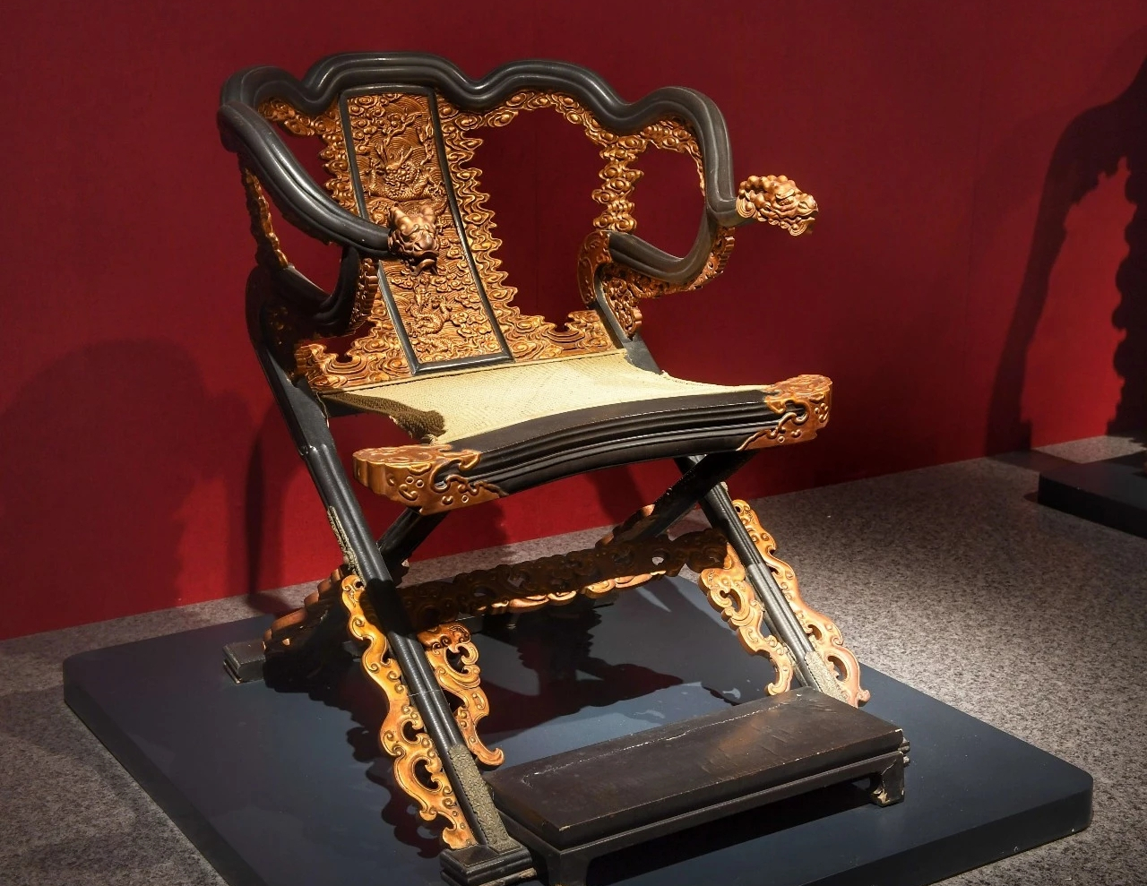 皇宫东西有多精致,历代皇帝用的家具