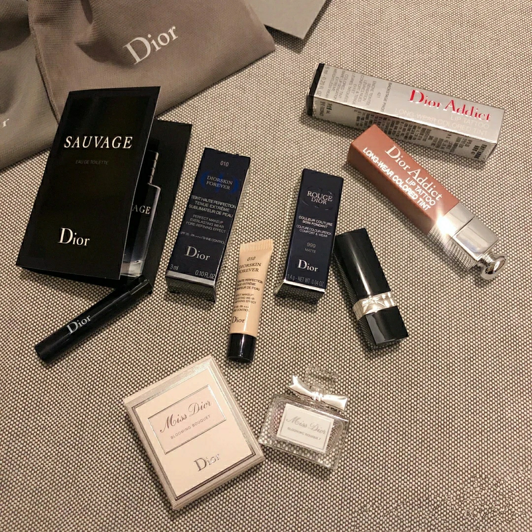 柜姐美妆小样是真的吗,柜姐卖的大牌小样是真的吗