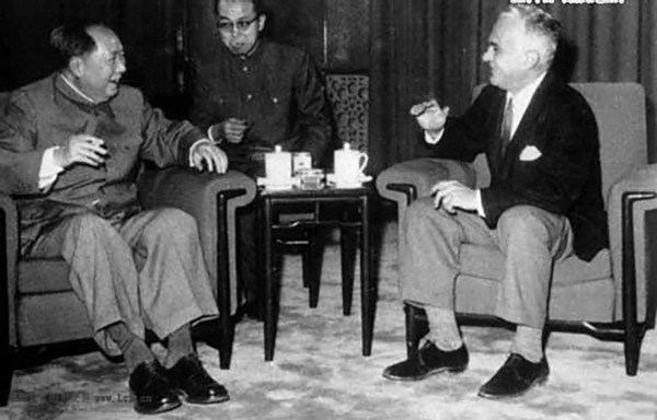 吃苦耐劳、大难不死，在外国记者*诺斯**眼中，毛主席是个怎样的人？