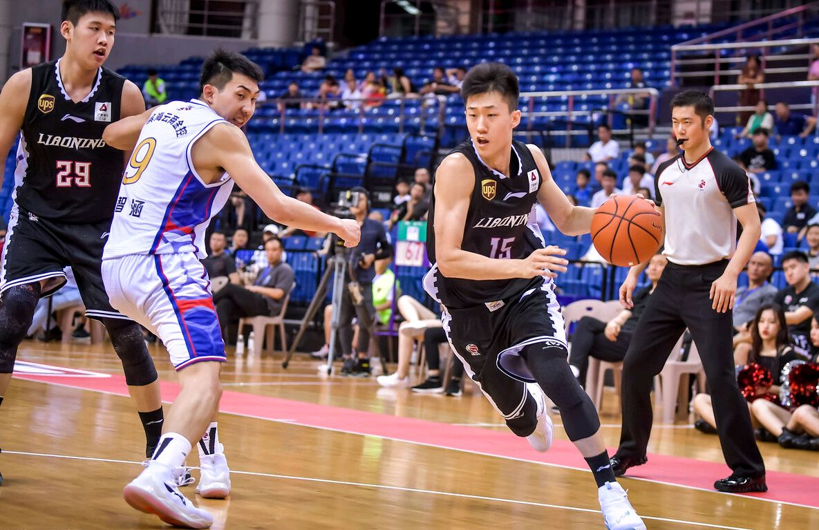 辽宁潜力中锋苗子,辽宁篮球杨鸣郭士强