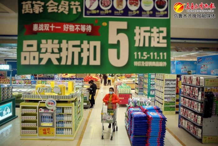 记者逛市场最新视频,记者走市场