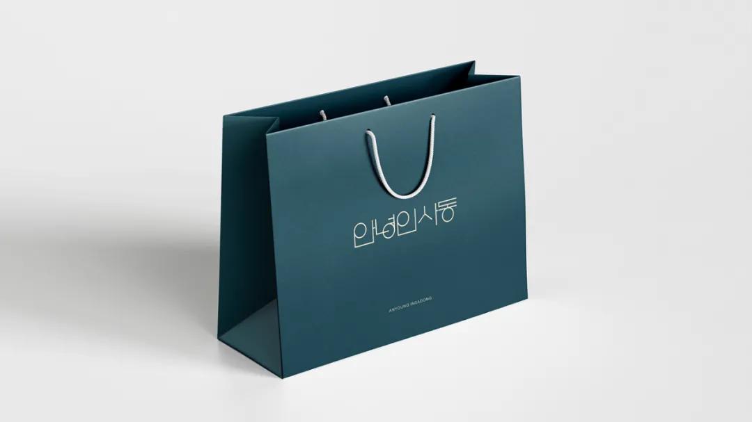 这套品牌形象，很韩国