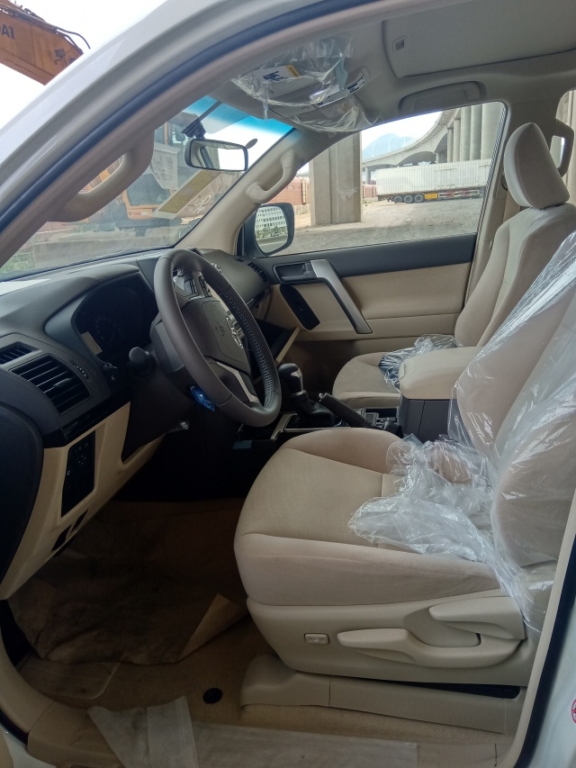 2022丰田新款越野suv大七座,丰田霸道suv越野4驱2020款