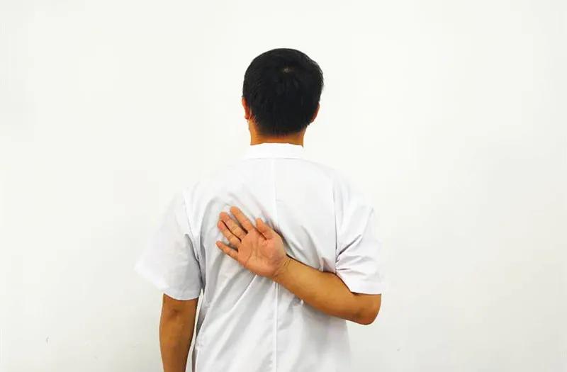 肩周炎肩膀疼一招立马解决,肩周炎疼痛难耐怎么解决