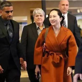 孟晚舟丈夫能陪伴在她身边吗,孟晚舟现在和丈夫生活在一起吗