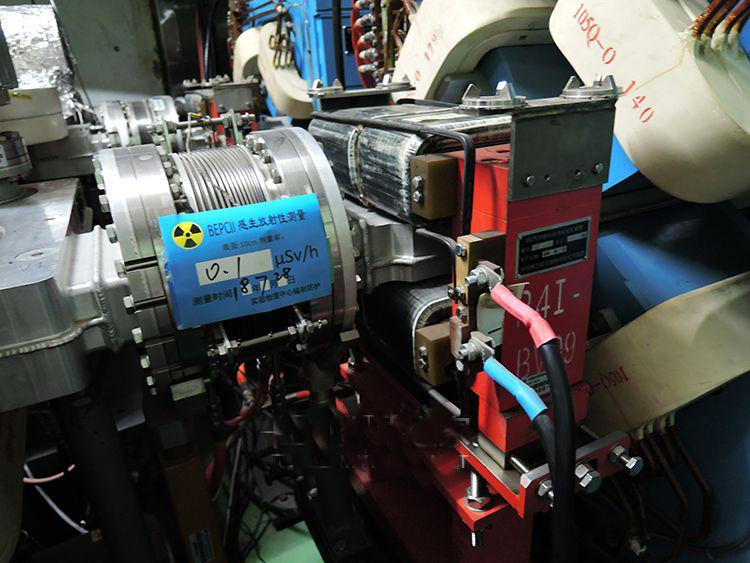 中国有大型电子对撞机吗,中国超级正负离子对撞机